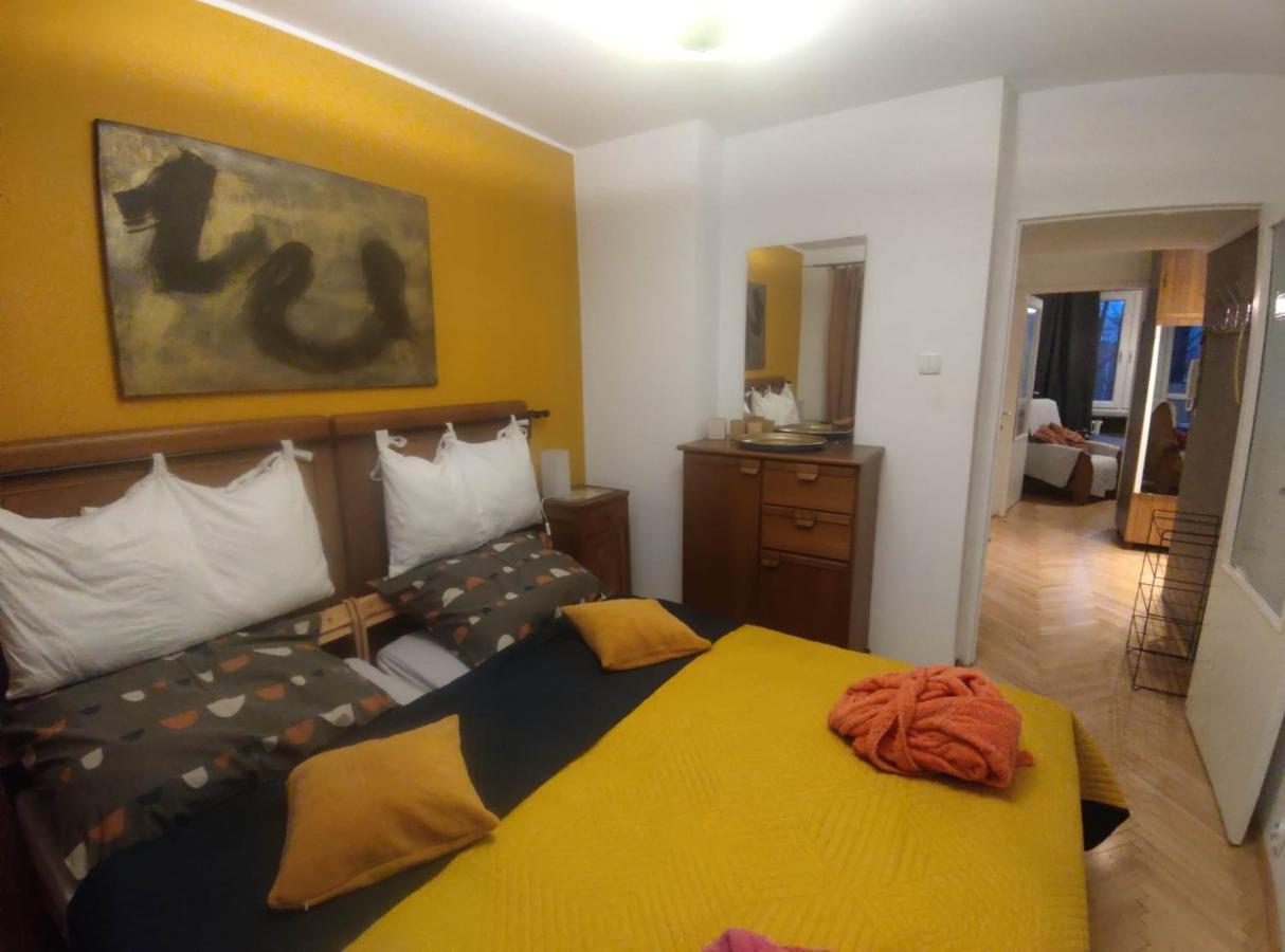 U Cioci Lutki Urocze Mieszkanie Z Balkonem Krakow Luaran gambar